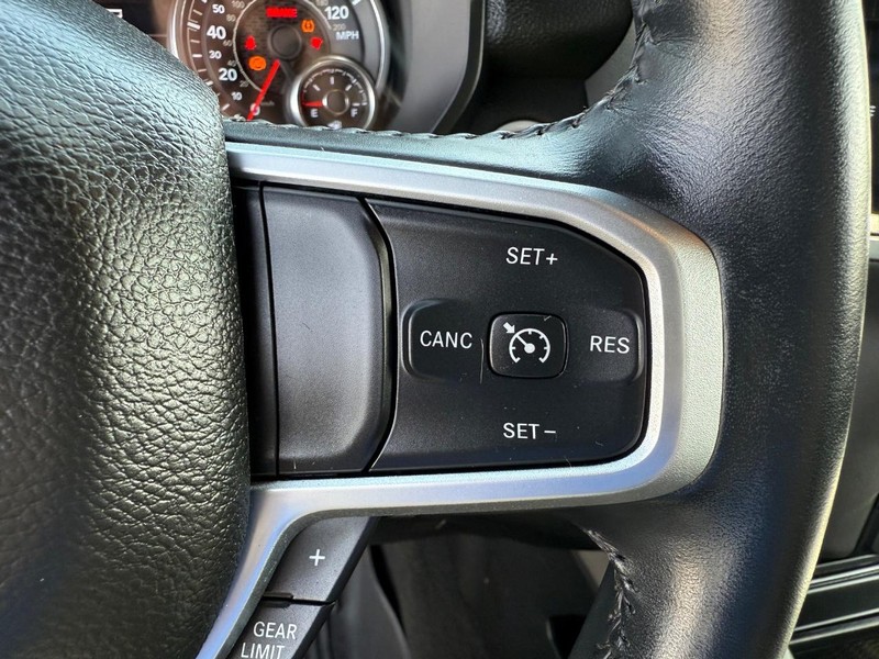 Ram 1500 Vehicle Image 14
