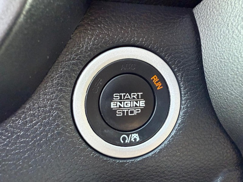 Ram 1500 Vehicle Image 15
