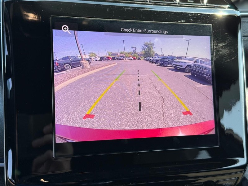 Jeep Grand Cherokee L Vehicle Image 20