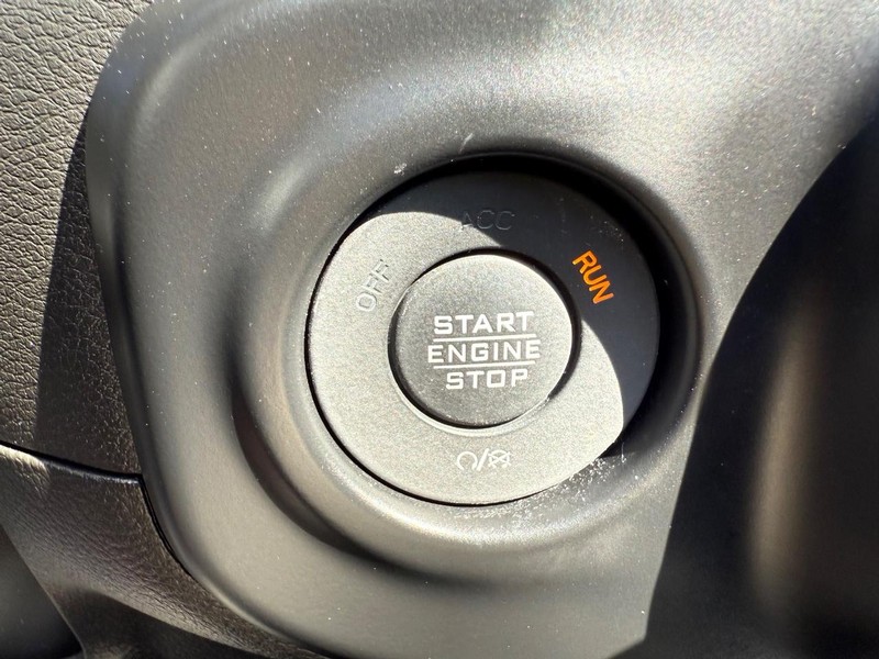 Jeep Wrangler 4xe Vehicle Image 16