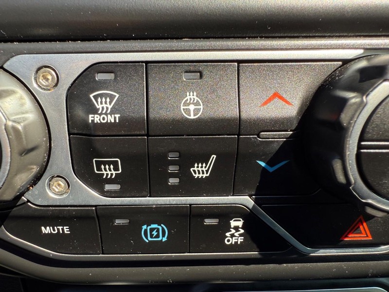 Jeep Wrangler 4xe Vehicle Image 17