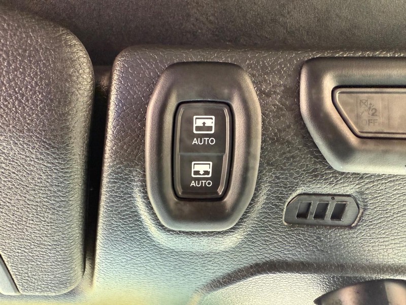 Jeep Wrangler 4xe Vehicle Image 23