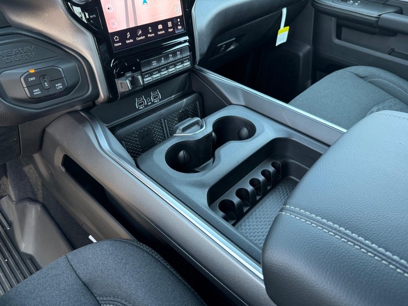 Ram 2500 Vehicle Image 12