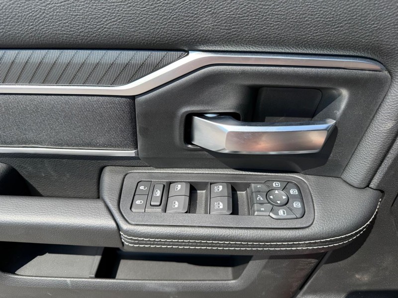 Ram 2500 Vehicle Image 16