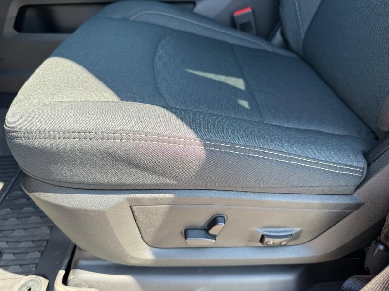 Ram 2500 Vehicle Image 17