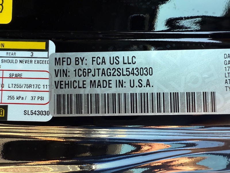 Jeep Gladiator Vehicle Image 20