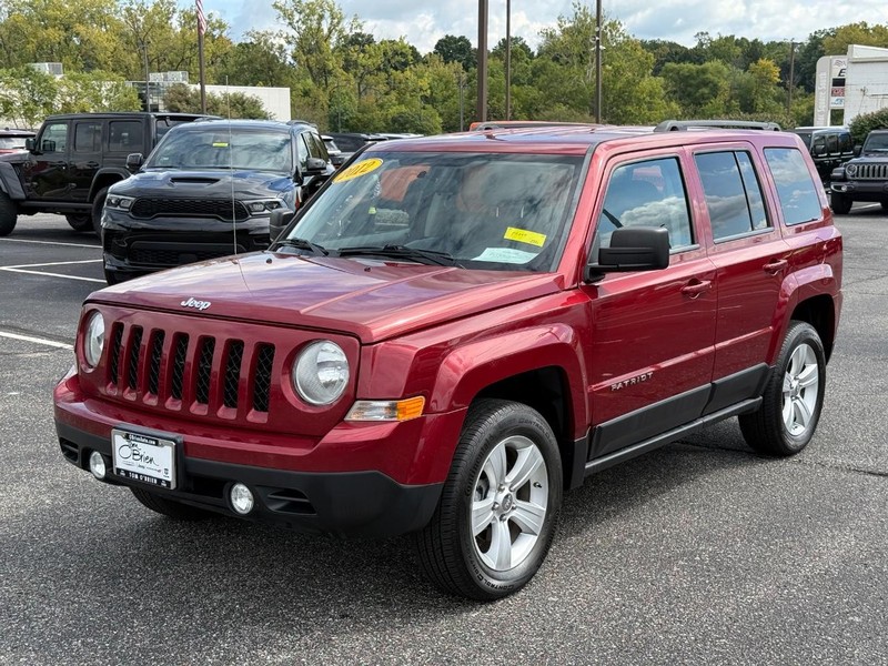 Jeep Patriot Vehicle Image 08
