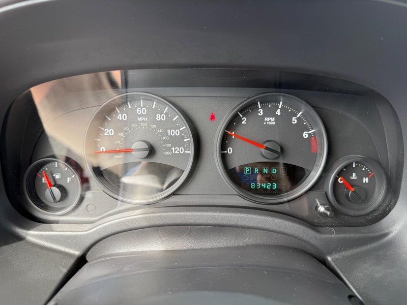 Jeep Patriot Vehicle Image 20