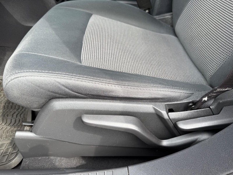 Jeep Patriot Vehicle Image 23