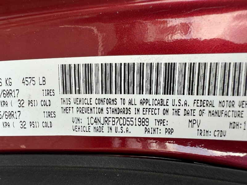 Jeep Patriot Vehicle Image 24