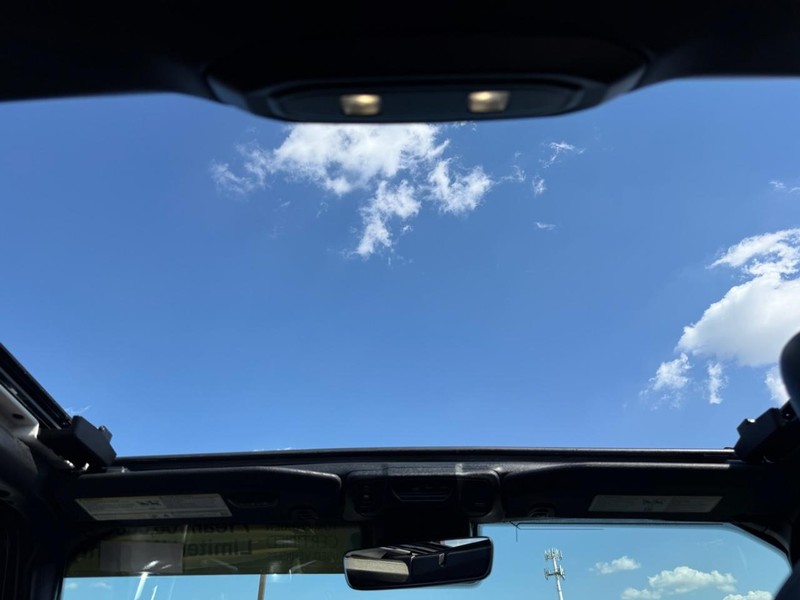 Jeep Wrangler 4xe Vehicle Image 11