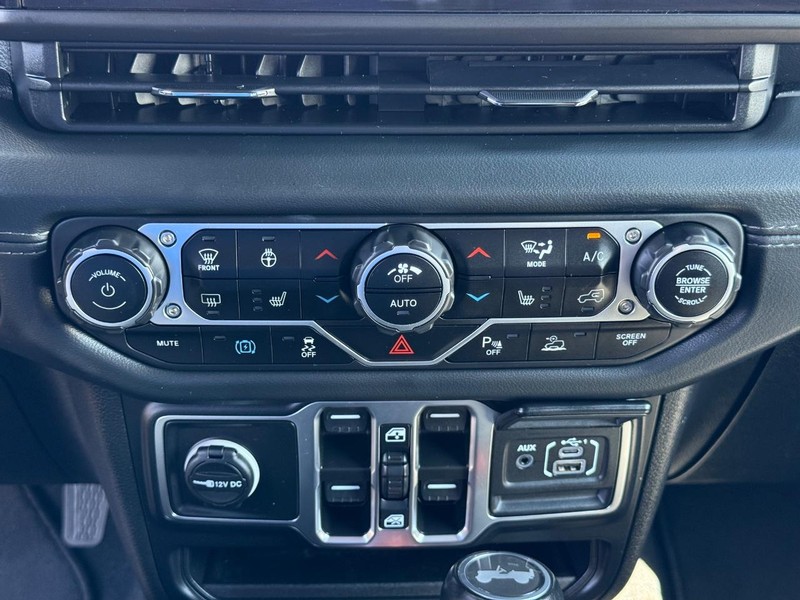 Jeep Wrangler 4xe Vehicle Image 20