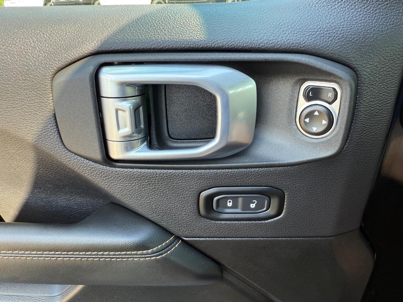 Jeep Wrangler 4xe Vehicle Image 26