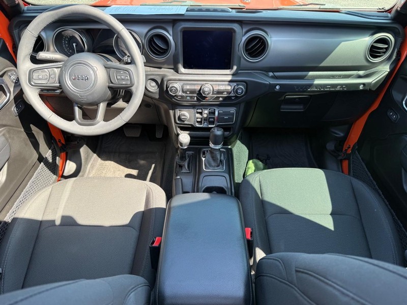 Jeep Wrangler 4xe Vehicle Image 12