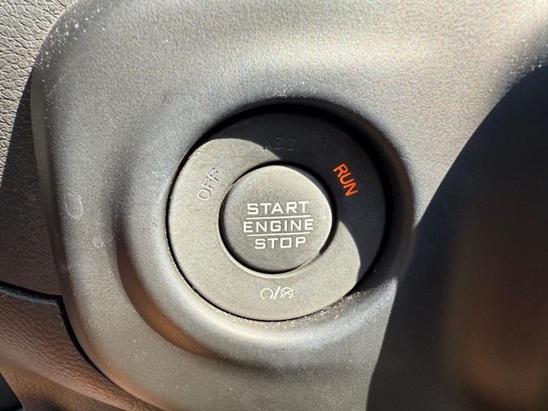 Jeep Wrangler 4xe Vehicle Image 16