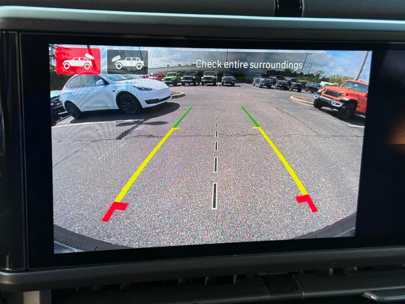 Jeep Wrangler Vehicle Image 13