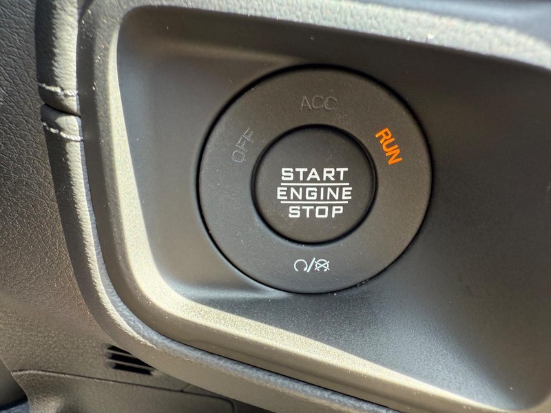 Jeep Wrangler Vehicle Image 10