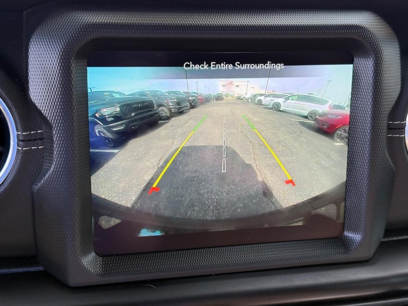 Jeep Wrangler 4xe Vehicle Image 18