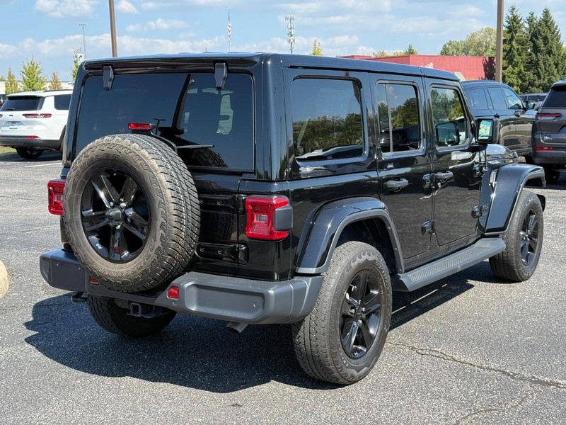 Jeep Wrangler Vehicle Image 03