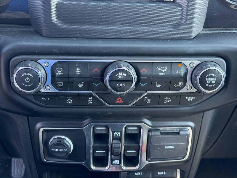 Jeep Wrangler Vehicle Image 19