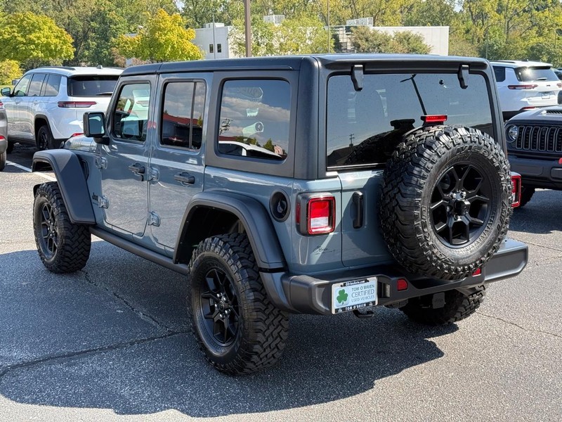 Jeep Wrangler Vehicle Image 05