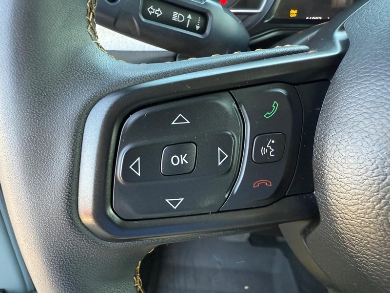 Jeep Wrangler Vehicle Image 13