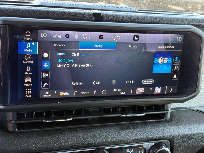 Jeep Wrangler Vehicle Image 17