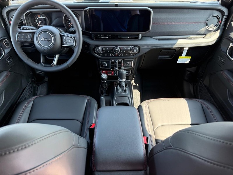 Jeep Wrangler Vehicle Image 05