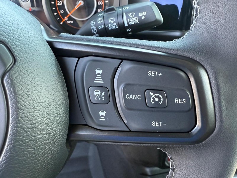 Jeep Wrangler Vehicle Image 08