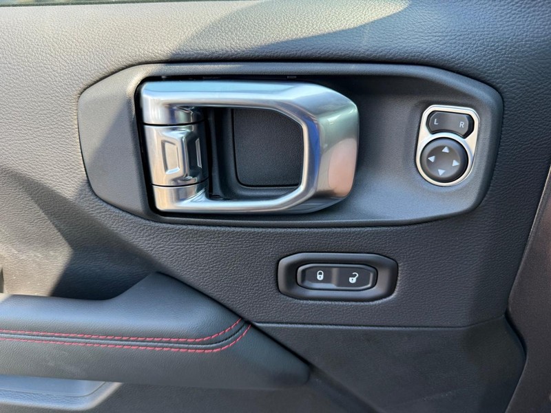 Jeep Wrangler Vehicle Image 18