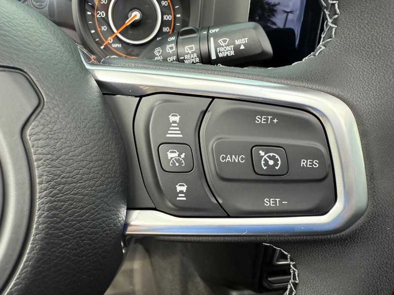 Jeep Wrangler Vehicle Image 09