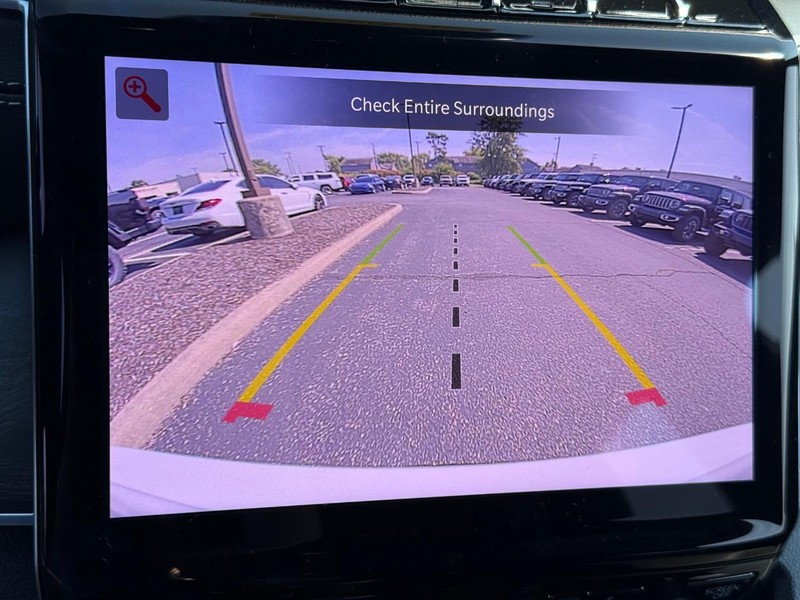 Jeep Grand Cherokee L Vehicle Image 14