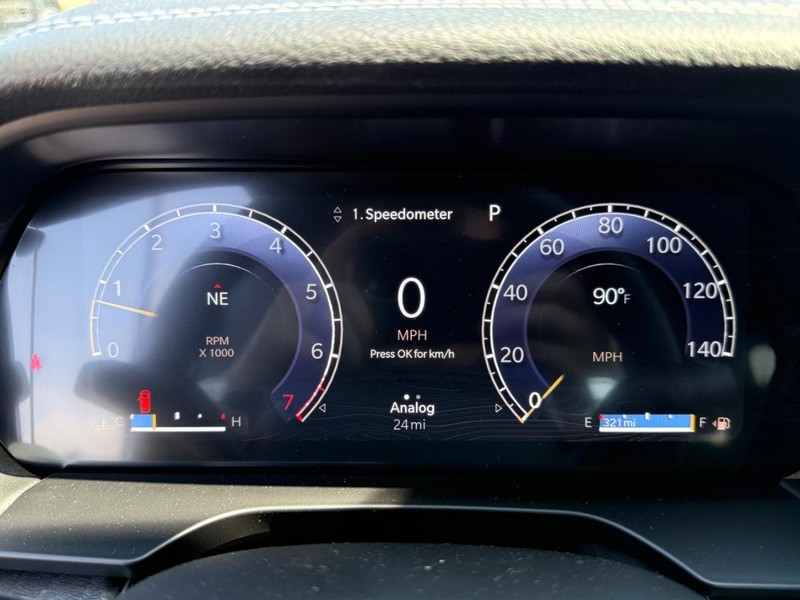 Jeep Grand Cherokee L Vehicle Image 19