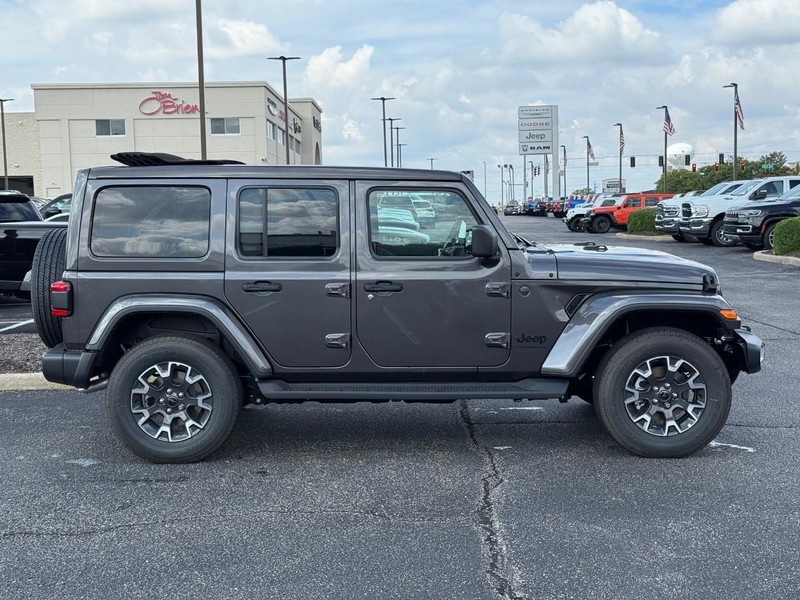 Jeep Wrangler Vehicle Image 02