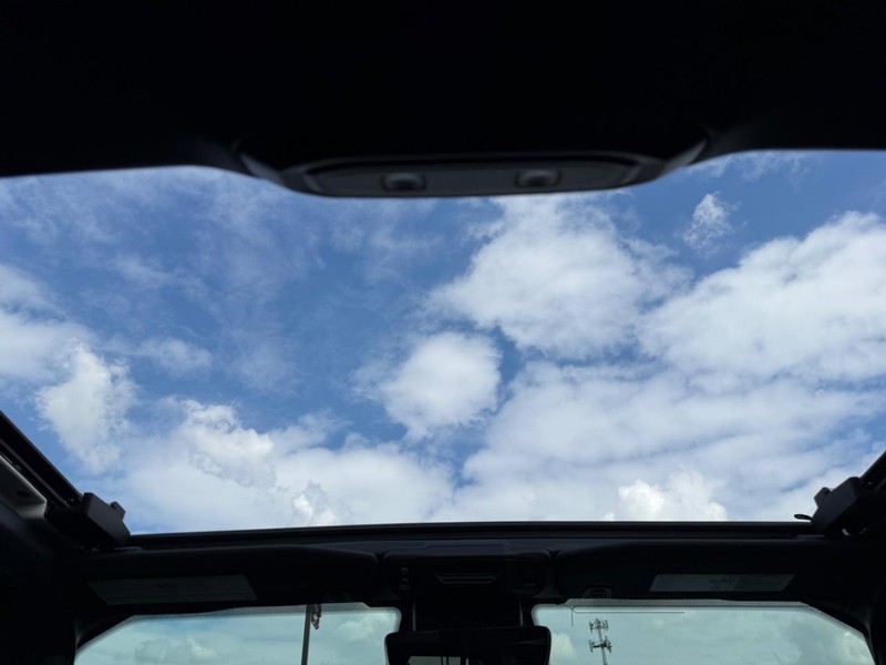 Jeep Wrangler Vehicle Image 05