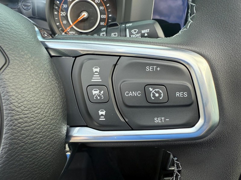 Jeep Wrangler Vehicle Image 09