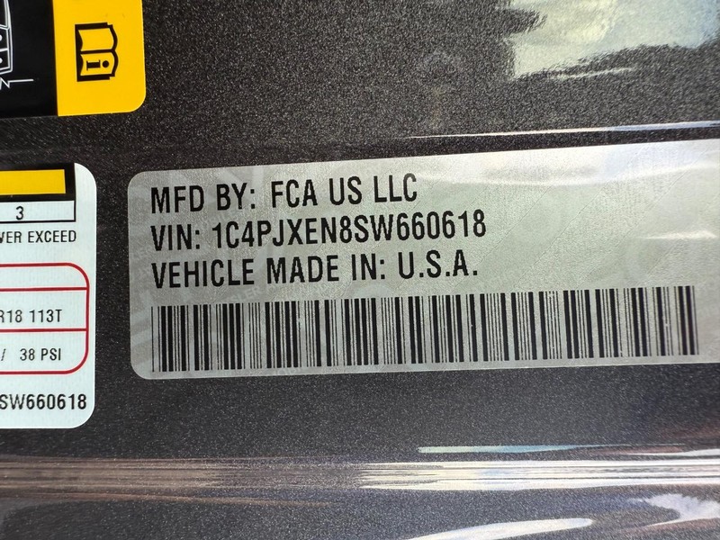 Jeep Wrangler Vehicle Image 22