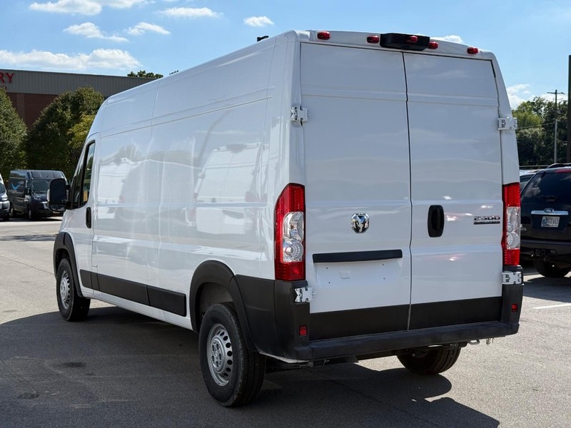 Ram ProMaster Cargo Van Vehicle Image 05