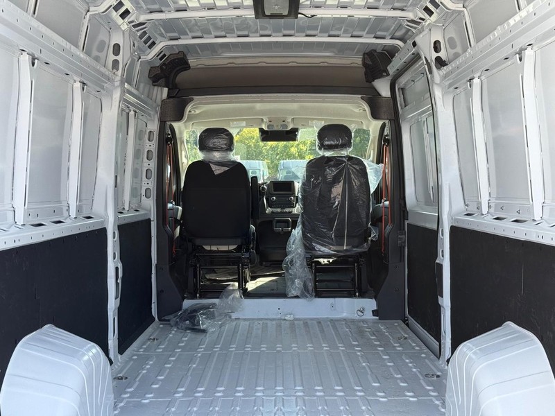 Ram ProMaster Cargo Van Vehicle Image 07