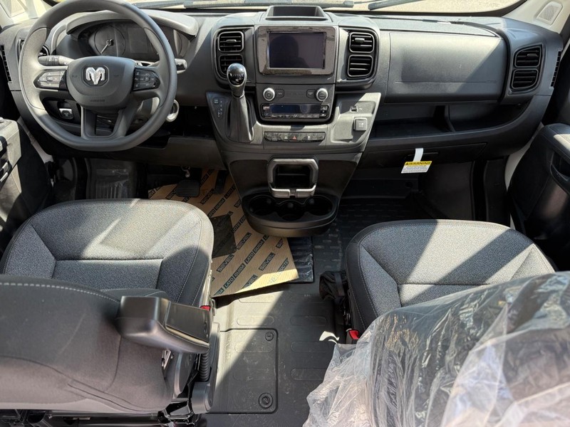Ram ProMaster Cargo Van Vehicle Image 12