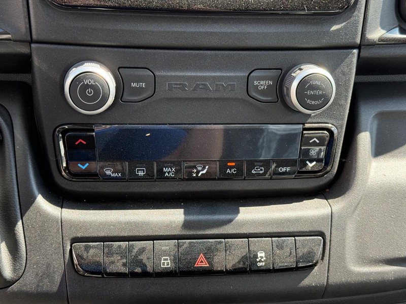 Ram ProMaster Cargo Van Vehicle Image 18