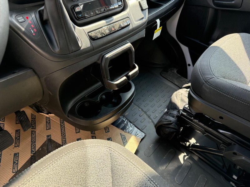 Ram ProMaster Cargo Van Vehicle Image 19
