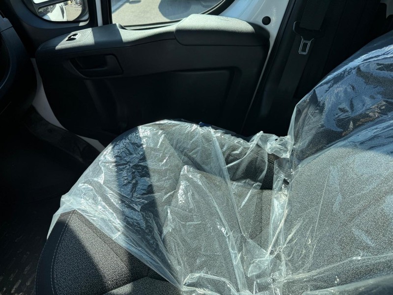 Ram ProMaster Cargo Van Vehicle Image 19