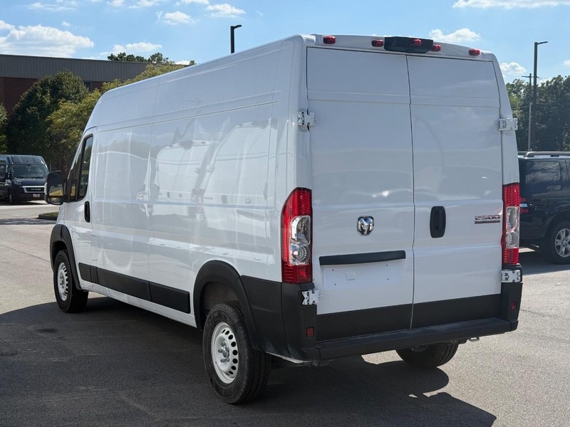 Ram ProMaster Cargo Van Vehicle Image 05