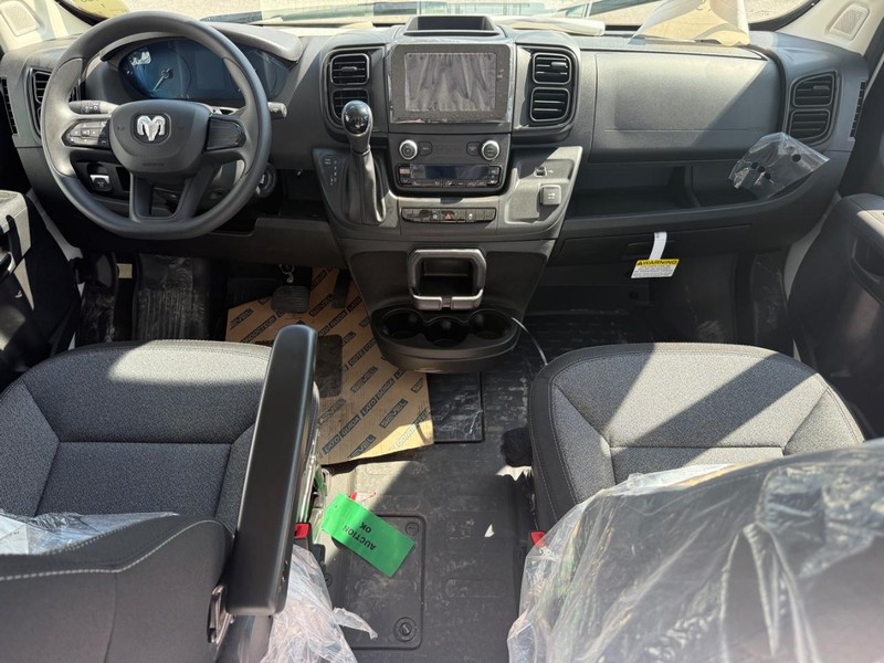 Ram ProMaster Cargo Van Vehicle Image 12