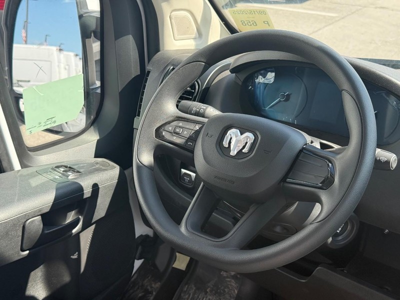 Ram ProMaster Cargo Van Vehicle Image 13