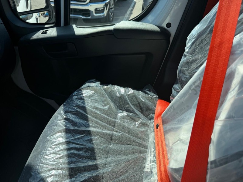 Ram ProMaster Cargo Van Vehicle Image 17