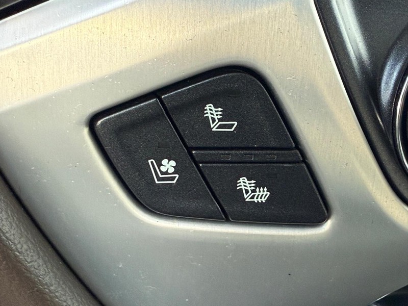 GMC Sierra 1500 Vehicle Image 18