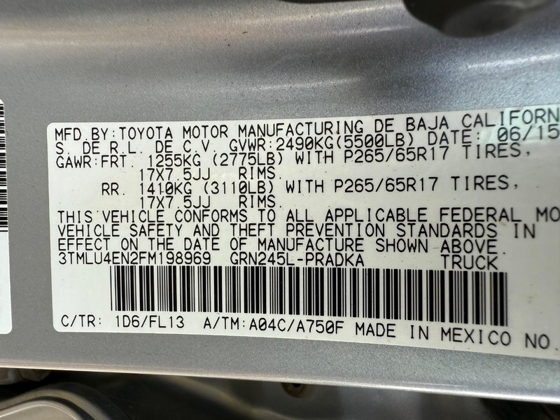 Toyota Tacoma Vehicle Image 24