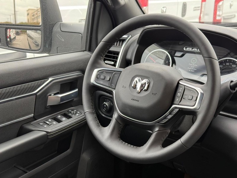 Ram 3500 Vehicle Image 06